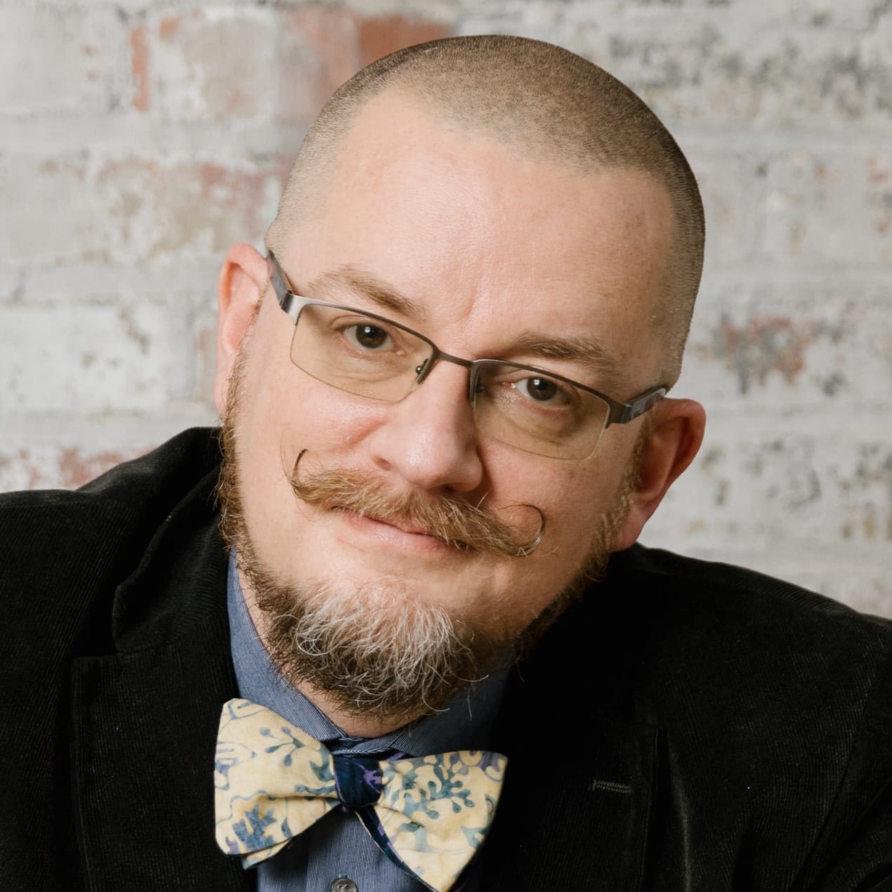 Arle Lommel Headshot